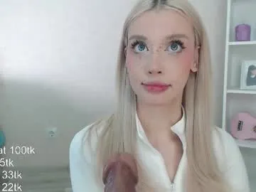 vickyfuckingdoll Image 14