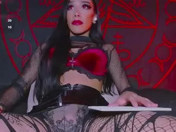 yummy_erika – webcam model profile photo Image 9