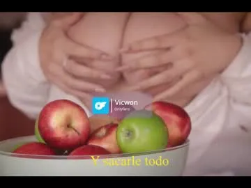 your_dolls – webcam model profile photo Image 11