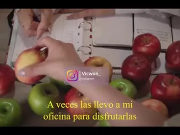 your_dolls – webcam model profile photo Image 13