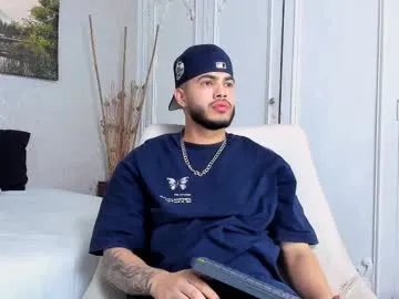 zaylanez – webcam model profile photo Image 5