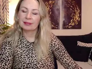 your_dolls – webcam model profile photo Image 13