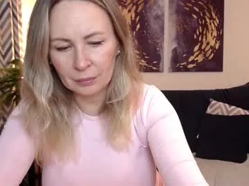 your_dolls – webcam model profile photo Image 17