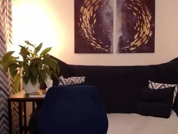 your_dolls – webcam model profile photo Image 2