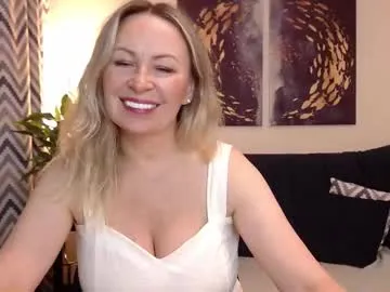 your_dolls – webcam model profile photo Image 8