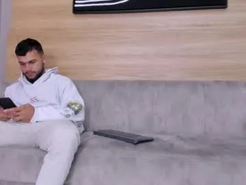 mylesandmaxxx06 – webcam model profile photo Image 6