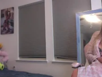 wet_dreamm22 – webcam model profile photo Image 9