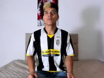 angelsofaurora – webcam model profile photo Image 18