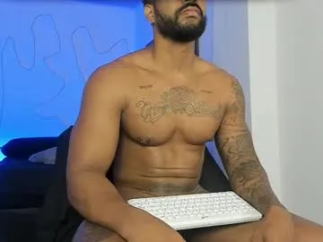 massimowalton2 – webcam model profile photo Image 13