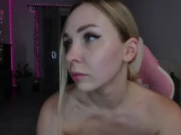 AmyJacobs – webcam model profile photo Image 6