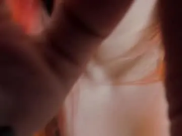 emilynoww – webcam model profile photo Image 17