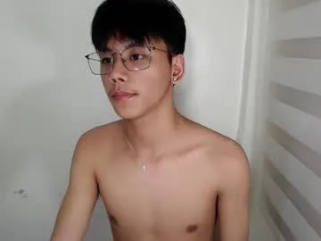 playussoftly – webcam model profile photo Image 6