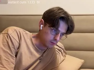 pinkadele – webcam model profile photo Image 19