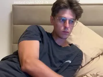 pinkadele – webcam model profile photo Image 2