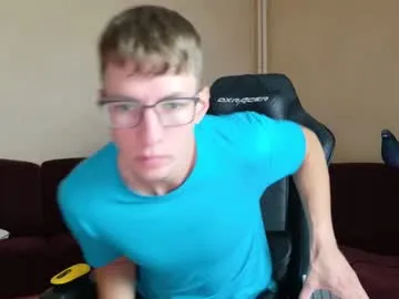 paronti – webcam model profile photo Image 17