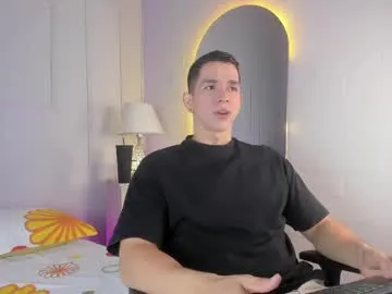 10inch_gymjunky – webcam model profile photo Image 2