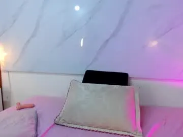 pinkypuppa – webcam model profile photo Image 11