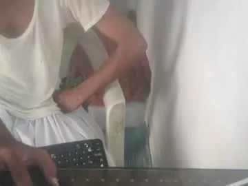 white_boo – webcam model profile photo Image 10