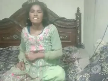 white_boo – webcam model profile photo Image 15