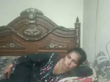 white_boo – webcam model profile photo Image 16