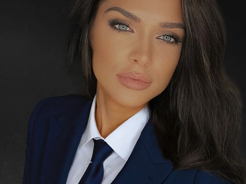 AlexaNovaa – webcam model profile photo