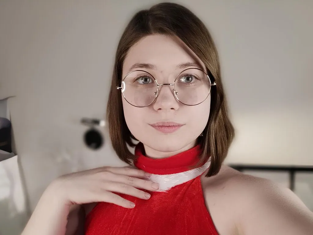 LoraFlowers's Thumb Image