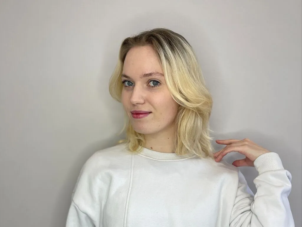 LynGoodhart – webcam model profile photo